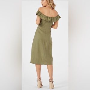 🌿 Olive Green Off Shoulder Lined Midi dress
